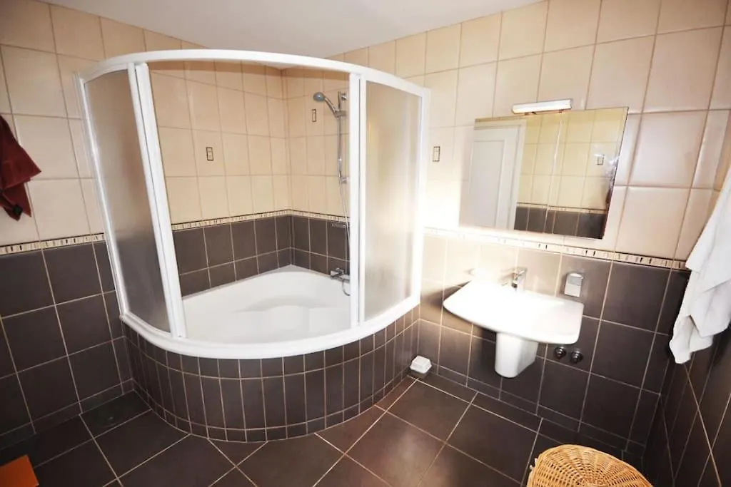 High Quality, Spacious, 4 Bedroom Private Villa Santa Fe de los Boliches