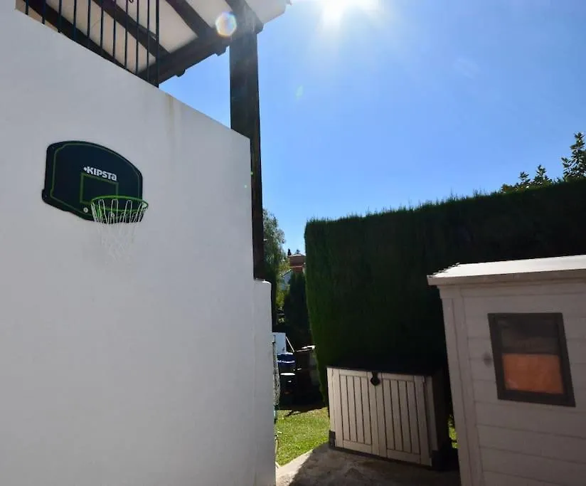 High Quality, Spacious, 4 Bedroom Private Villa Santa Fe de los Boliches